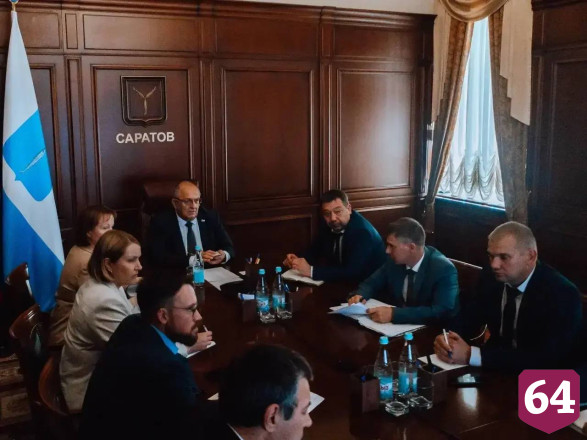 В Саратове чиновники отслеживают перемещение мусоровозов