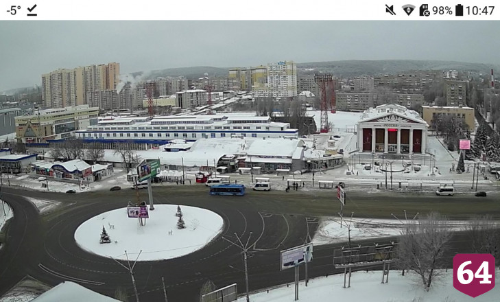 Саратовцы проводят первый день нового года на льду Волги