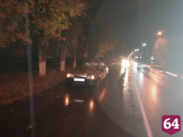 Молодой водитель насмерть сбил 19-летнюю девушку под Саратовом