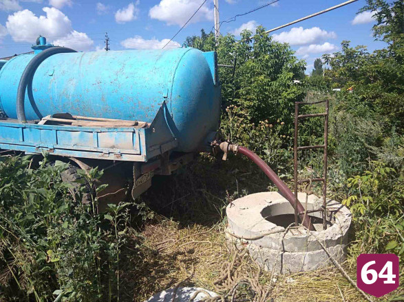 В канализационном колодце под Саратовом погиб рабочий
