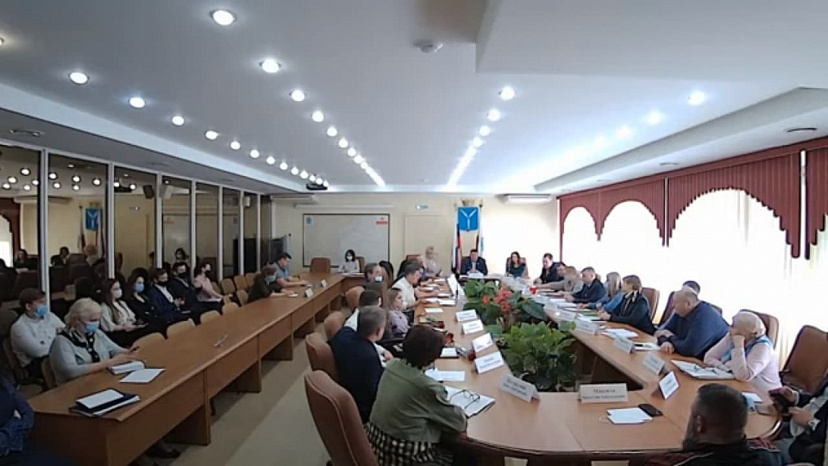 Озвучена средняя зарплата саратовских тренеров 