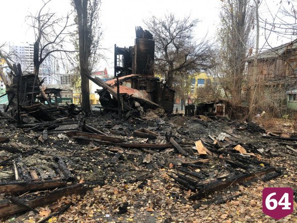 На пожаре в расселенном доме погиб неизвестный
