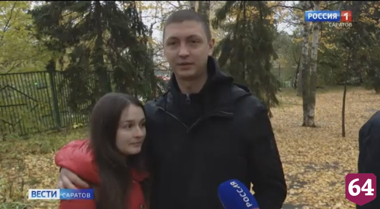 В Саратове мобилизованных пришли провожать жены и дети
