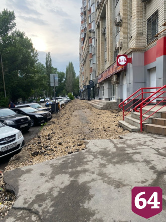 Жительница Саратова рассказала о забытой дорожниками улице