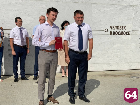 В Парке покорителей космоса вручили дипломы выпускникам вуза