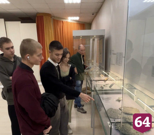 В краеведческом музее показывают найденные саратовцами экспонаты