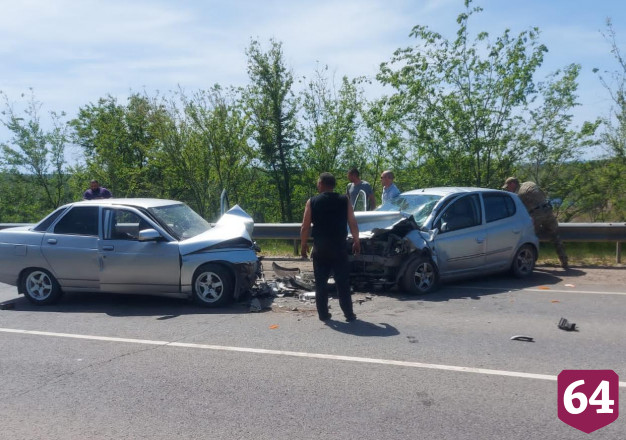 Бойцы «Грома» помогли пострадавшим в ДТП под Саратовом