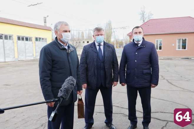 Водитель троллейбуса рассказал Володину о зарплате в 92 тысячи рублей 
