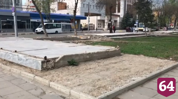 В Мирном переулке демонтировали торговые ларьки