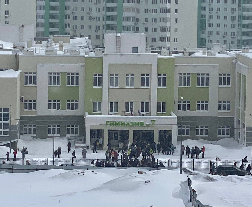 В Саратове из-за письма с угрозой взрыва эвакуировали школы