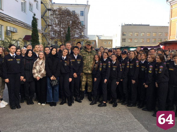 Студенты отправили с мобилизованным педагогом письма участникам спецоперации