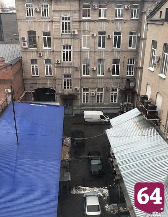 Дело об убийстве девушки в подъезде на Вишневой вернули прокурору