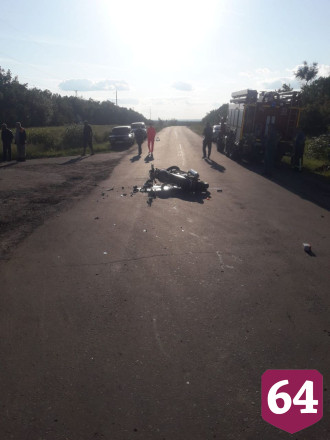 Подростки на мотоцикле пострадали в аварии под Саратовом
