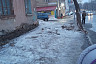 В Саратове с крыши дома со снегом сошел шифер 