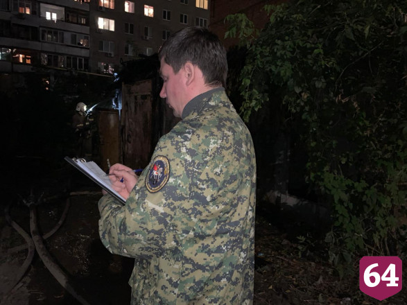 В Саратове после тушения гаража нашли труп неизвестного