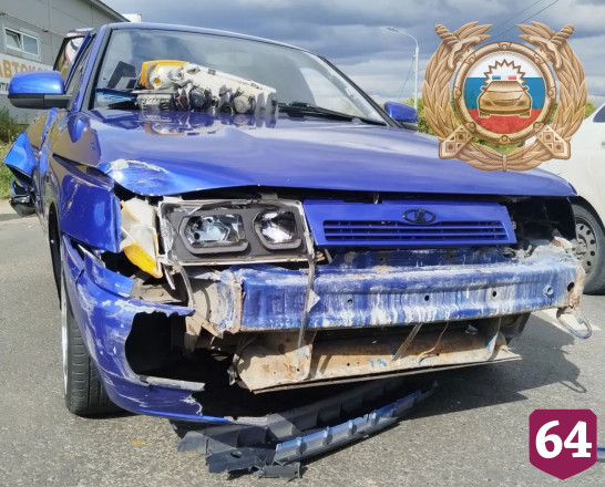 Девушка пострадала в тройной аварии у Юбилейного
