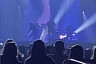 Саратовская певица не остановила концерт после вывиха плеча