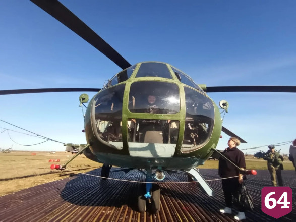 Саратовских подростков познакомили с профессией военного летчика