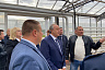 Губернатор проверил на вкус яблочный сок балаковского завода 