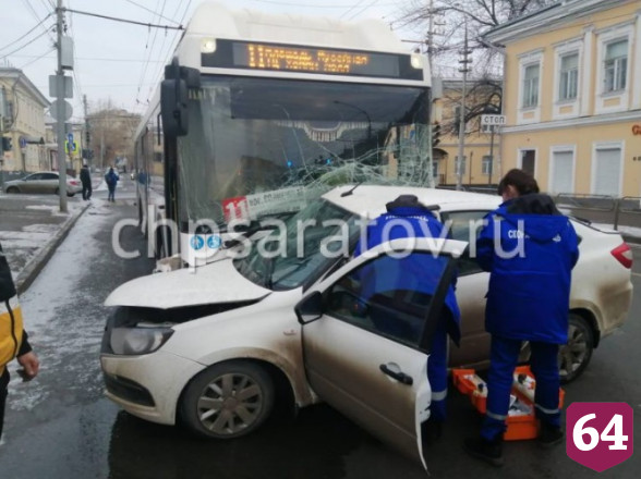На Московской в ДТП с автобусом пострадала женщина
