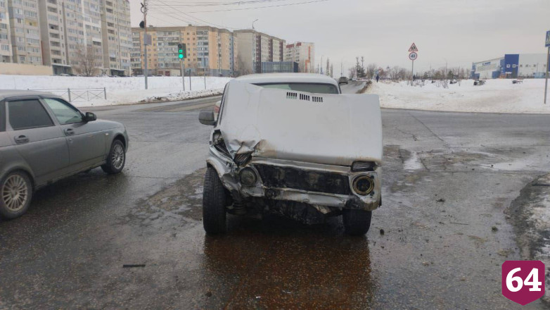 Обнародовано видео ДТП с тремя пострадавшими в Саратове