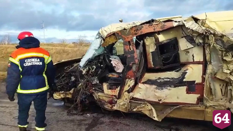 Два человека покалечились в аварии с 4 автомобилями под Саратовом