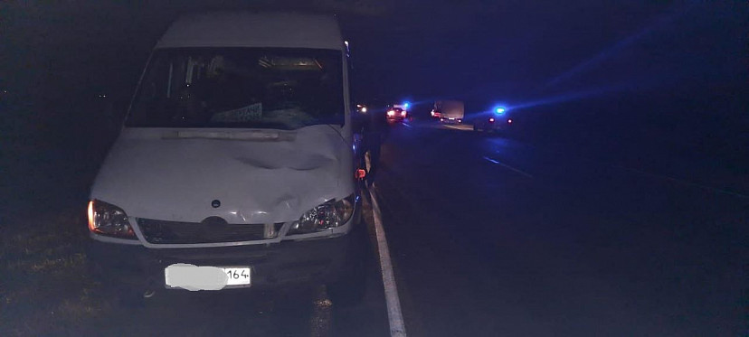 Под Саратовом водитель автобуса сбил насмерть пешехода