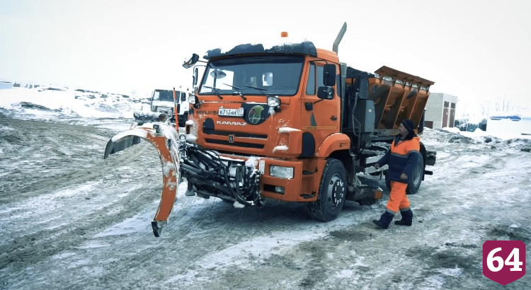 В Саратове будут эвакуировать мешающие уборке машины