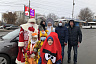 Саратовские полицейские переоделись в костюмы Деда Мороза и Снегурочки 