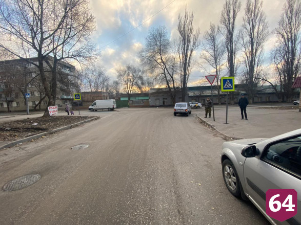 В Саратове за сутки автомобили сбили трех пешеходов