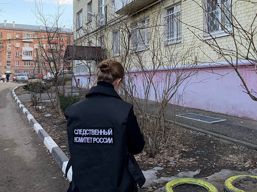 В Саратове 3-летняя девочка упала с 4-го этажа