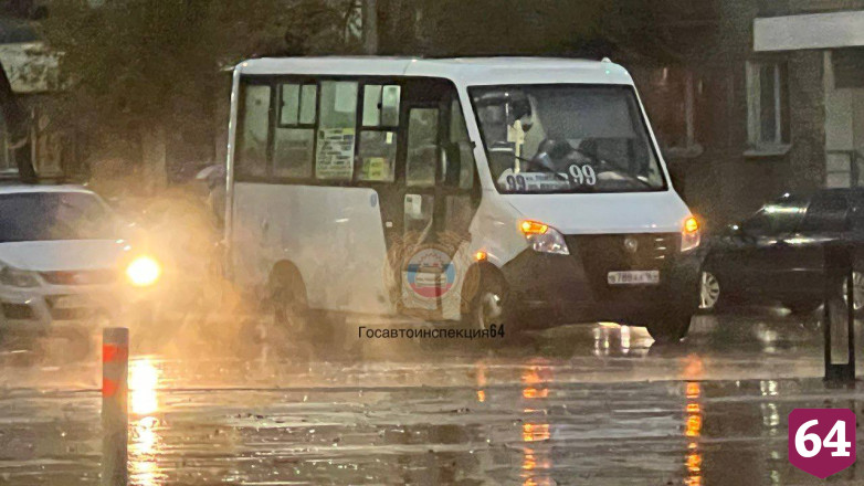 В Саратове водитель маршрутки задавил пешехода 