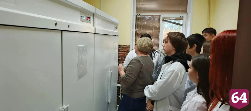 В Саратовской области будущим ветеринарам показали работу СББЖ