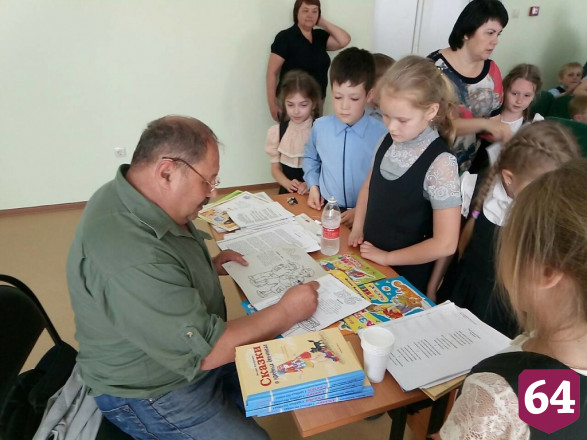 В Саратове пройдут чтения памяти умершего от коронавируса писателя 