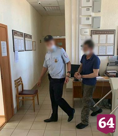 Саратовец оглушил друга лопатой и добил девятью ударами ножа 