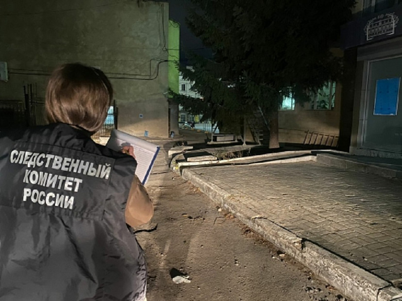 В Саратове у дома на улице Кутякова умер мужчина 