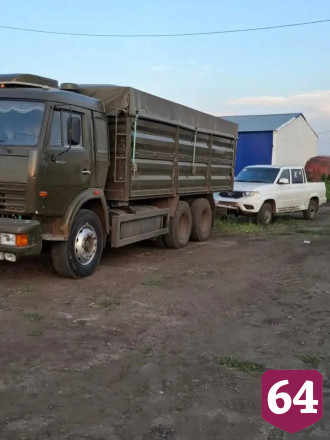Саратовский фермер передал для бойцов очередной автомобиль