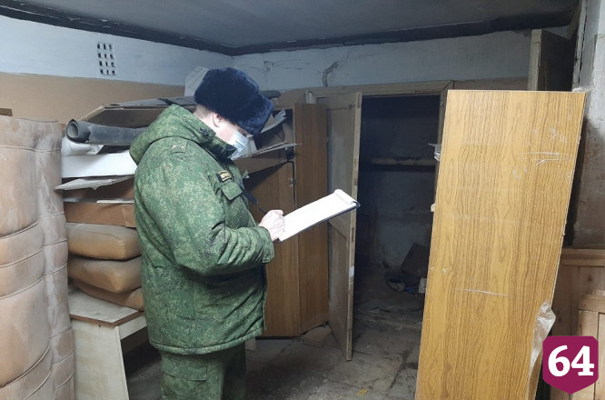 В подвале дома на Емлютина неделю лежал труп неизвестного 
