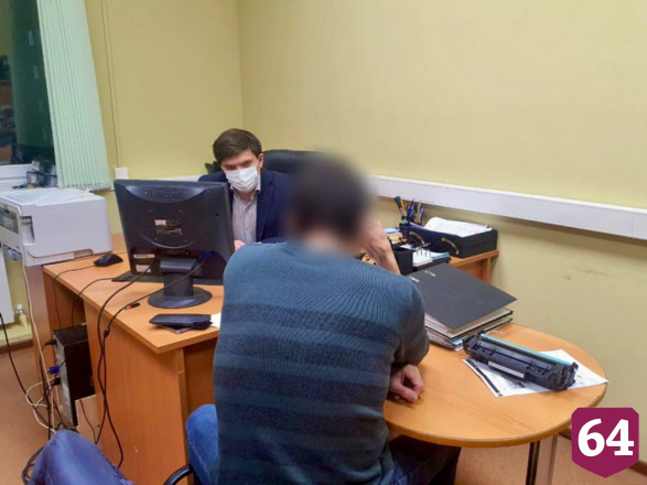 Адвокат пообещал за 200 тысяч помочь клиенту через полицию