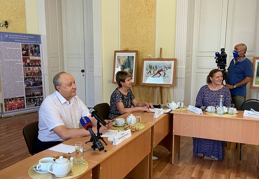 Саратовский губернатор назвал любимую народную песню 