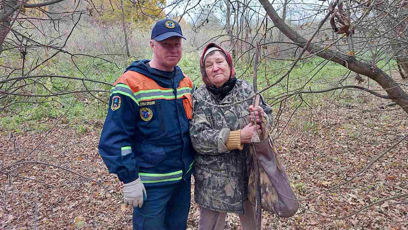 В лесу под Саратовом заблудилась 76-летняя грибница 