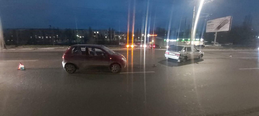 В аварии на Московском шоссе пострадала 18-летняя девушка
