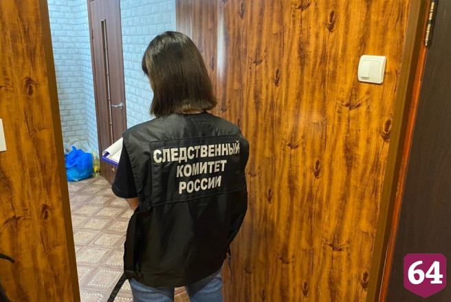 В квартире с разбитой раковиной найден мертвым молодой мужчина 