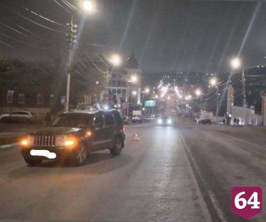 В центре Саратова водитель «Джипа» сбил подростка