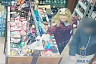 В Саратове женщина похитила телефон в алкомаркете и попала на видео