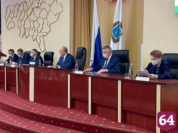 Губернатор потребовал не допускать ошибок при ремонте школ  