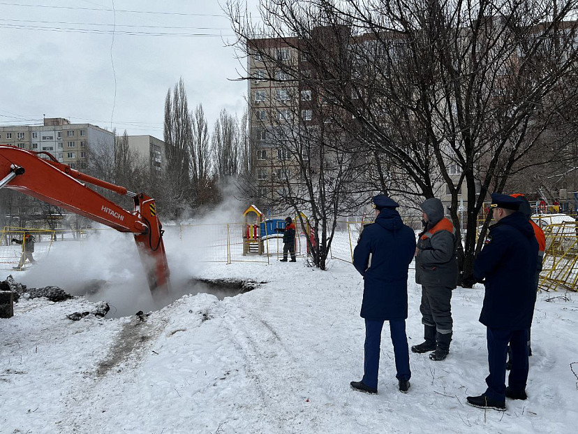Тысячи жителей Саратова остались без отопления  
