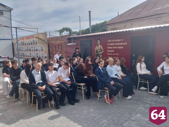 Саратовских школьников познакомили с бытом семьи Чапаева