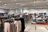 Саратовцы выстроились в очереди на распродаже H&M перед уходом из России 