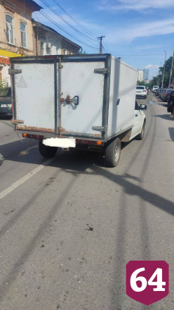 В центре Саратова фургон задавил женщину